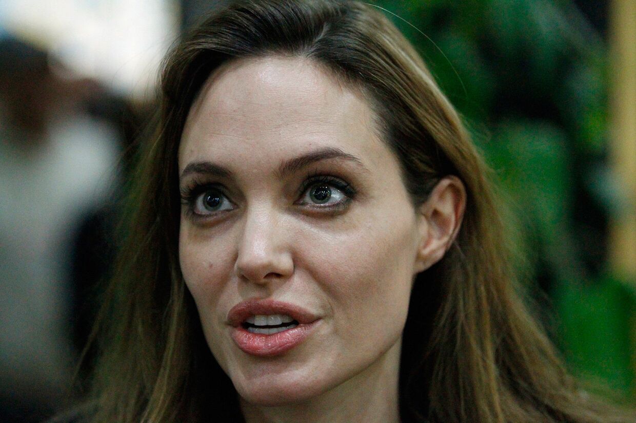 Анджелина Джоли посетила Ливию