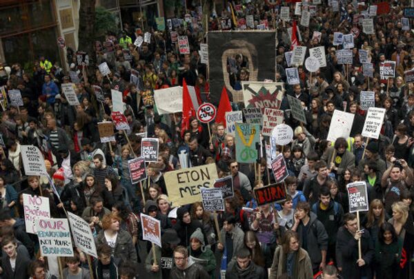 Протесты студентов в Лондоне против повышения платы за учебу
