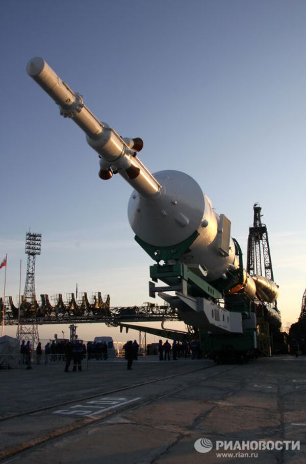 Вывоз ракеты «Союз» с космическим кораблем« Союз ТМА-22»