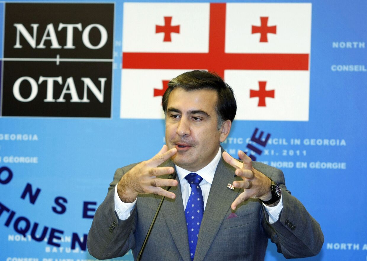 Президент Грузии Михаил Саакашвили на пресс-конференции в Батуми после заседания комиссии НАТО-Грузия