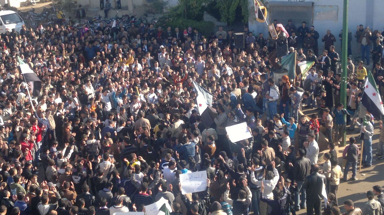 Акция протеста против политики президента Башара Асада в сирийском городе Хомс