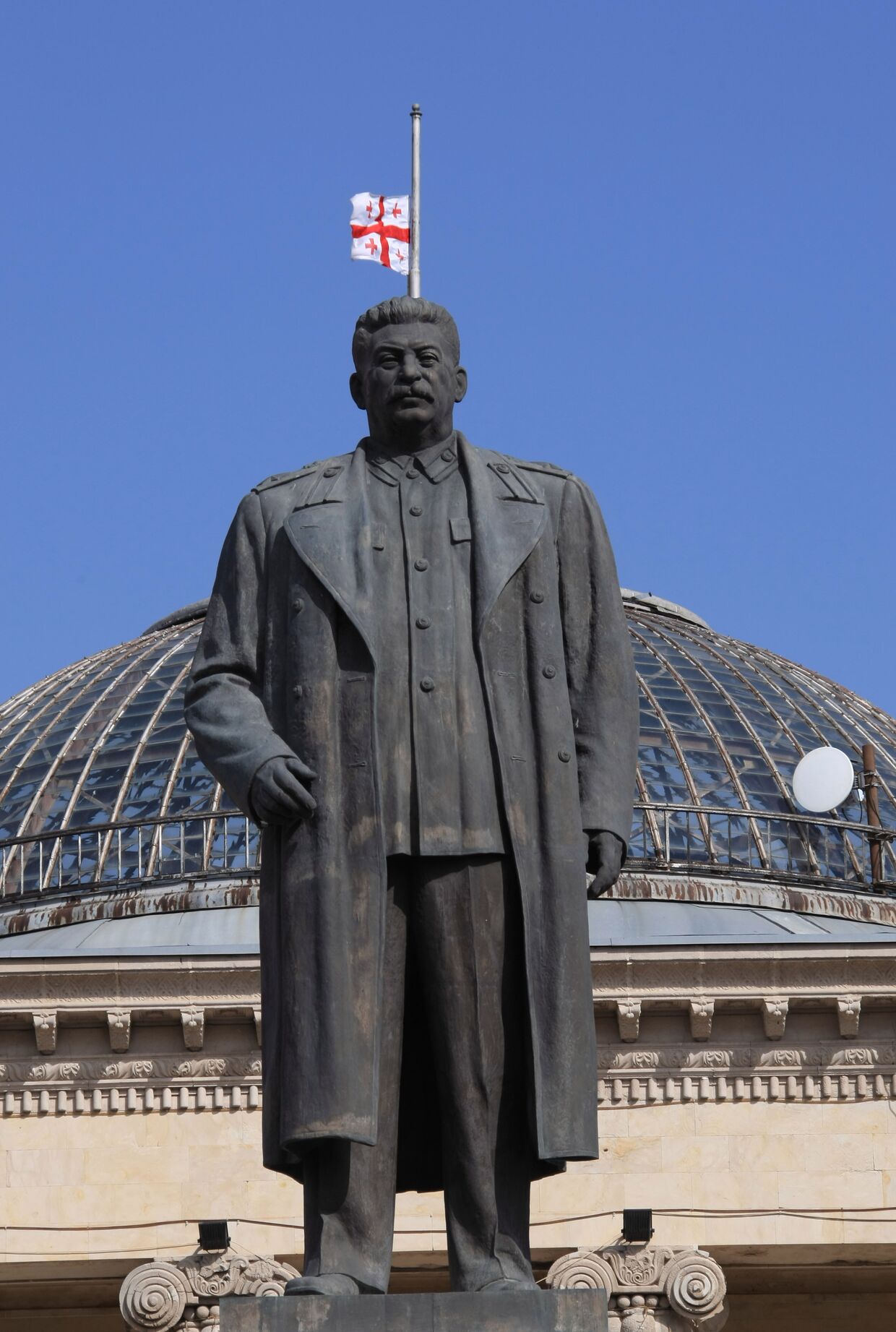 Памятник И.В.Сталину