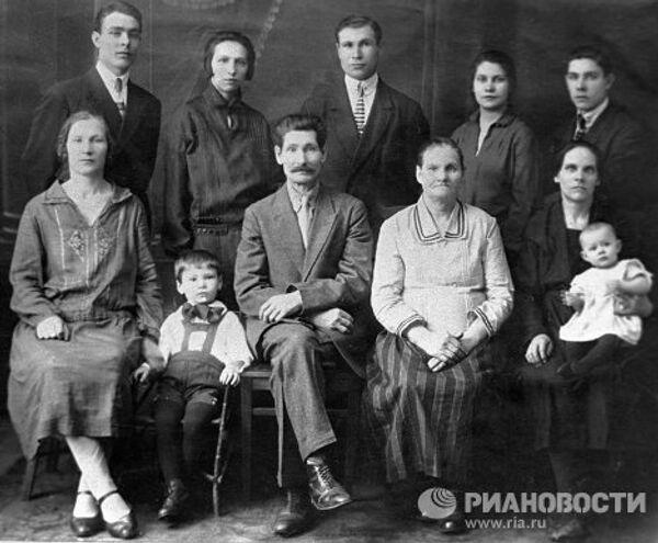 Семейный портрет Брежневых