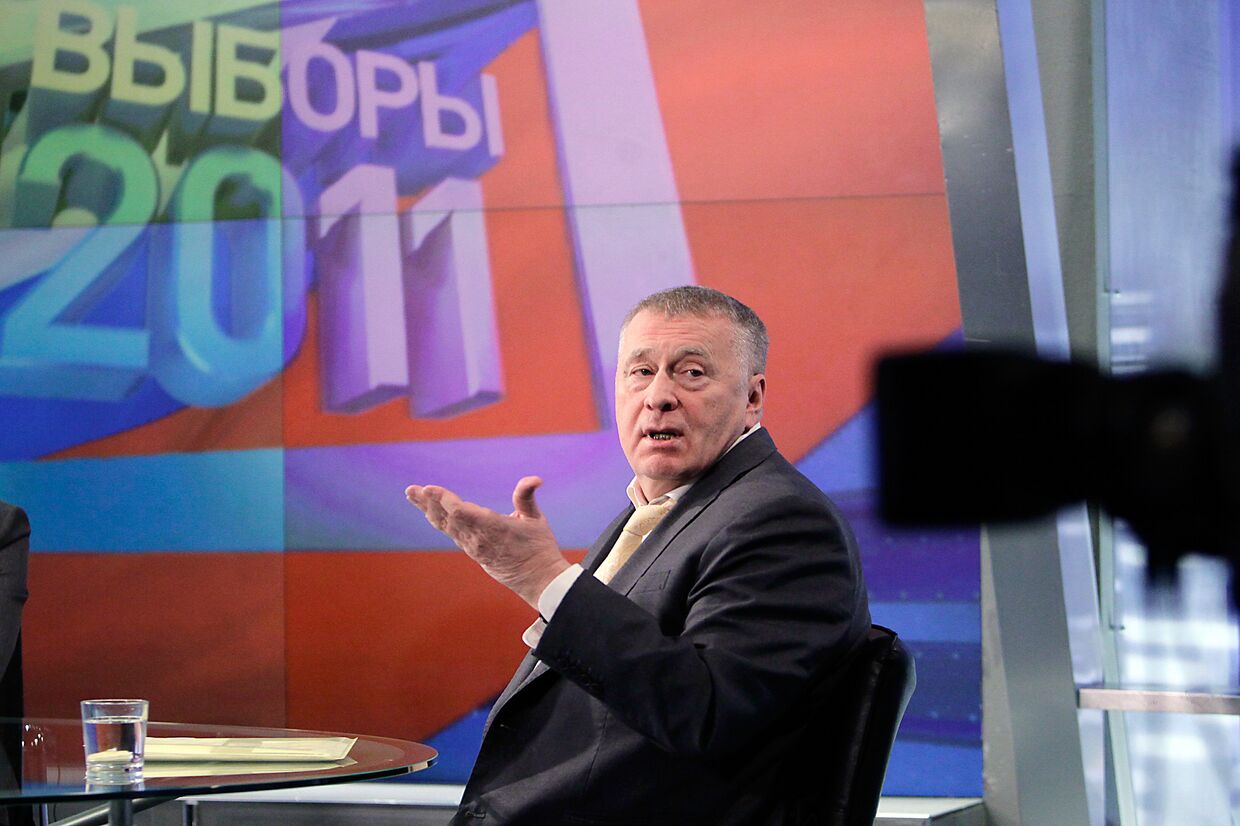 Теледебаты между представителями партий Единая Россия и ЛДПР