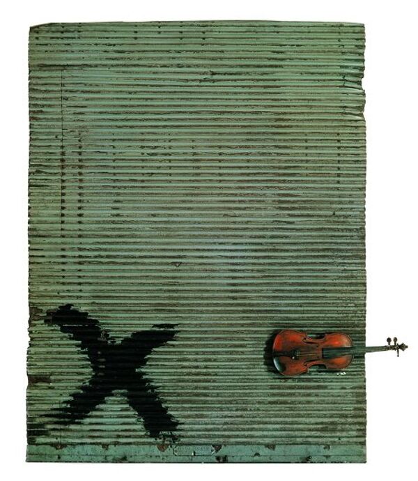 Антони Тапиес. Porta metàl-lica i violí. 1956 год