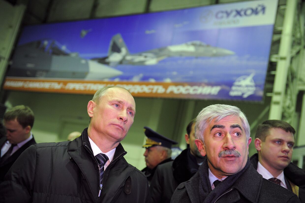 Премьер-министр РФ В.Путин посетил Авиационное производственное объединение КНААПО