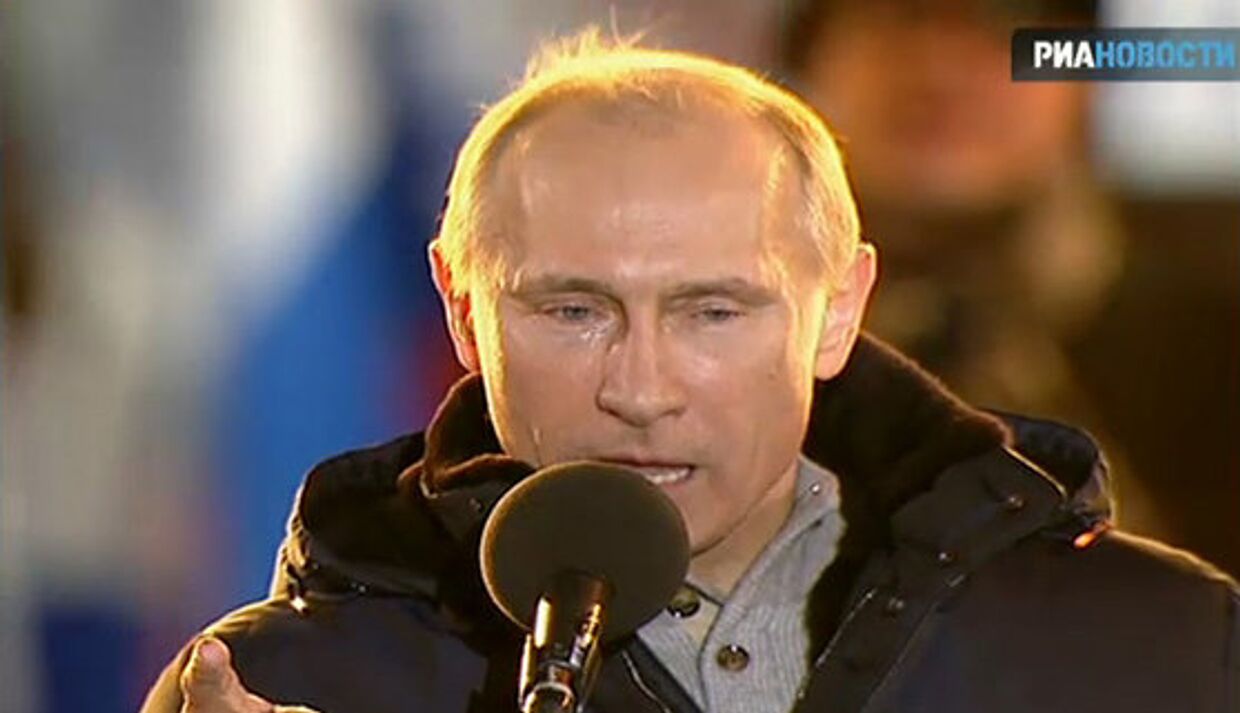 Владимир Путин на митинге своих сторонников на Манежной площади