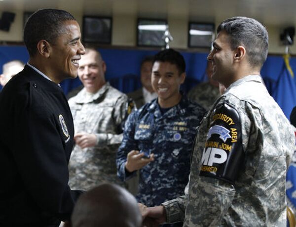 Барак Обама посетил военную базу 