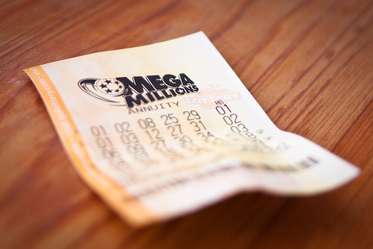 Билет американской лотереи Mega Millions