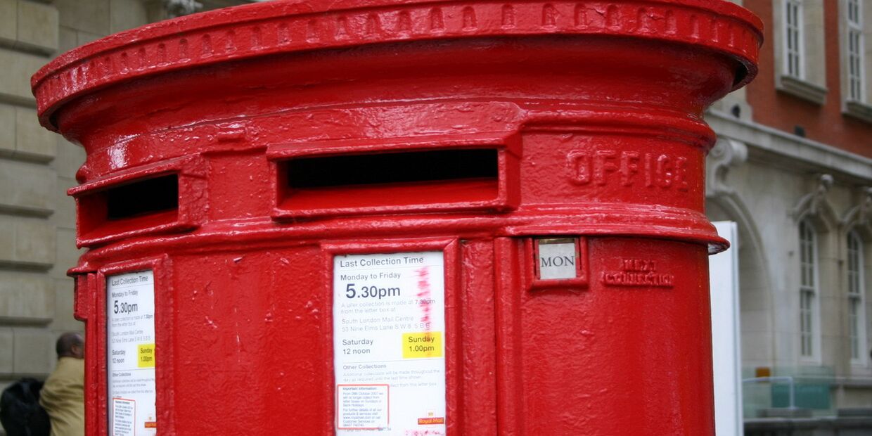 Работники британской Королевской почты начинают серию забастовок