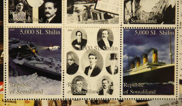 Памятные марки, выпущенные в Сомали по случаю годовщины катастрофы Титаника