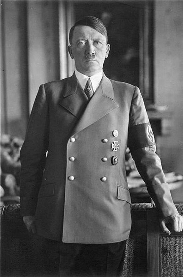 Адольф Гитлер 1938 г.