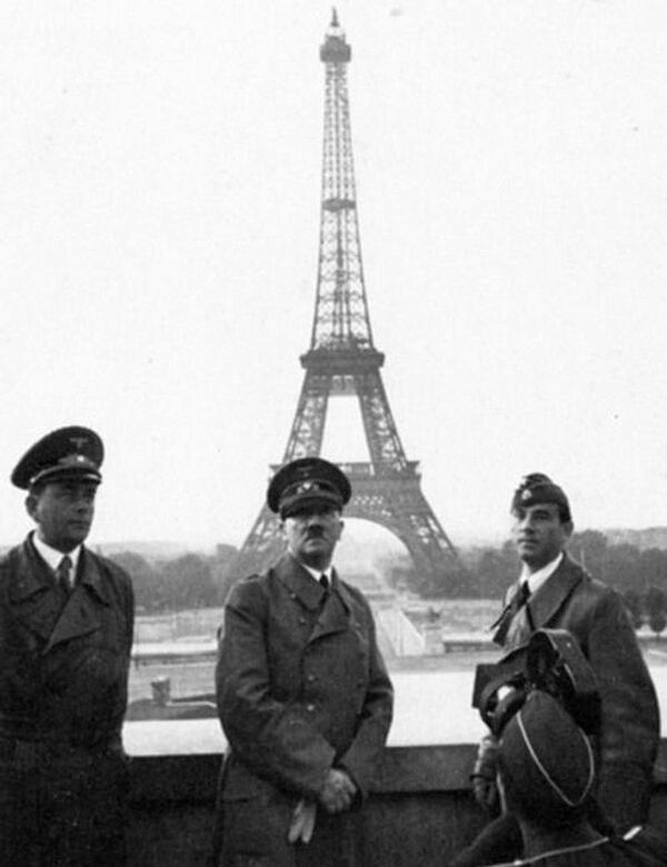 Адольф Гитлер, Париж, 1940 г.