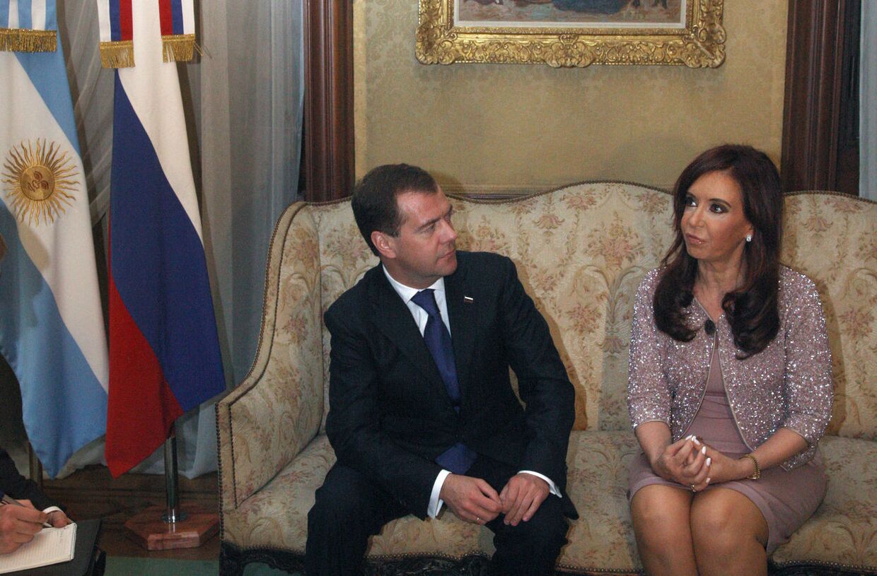 Президент России Д.Медведев с президентом Аргентины К.Ф. де Киршнер