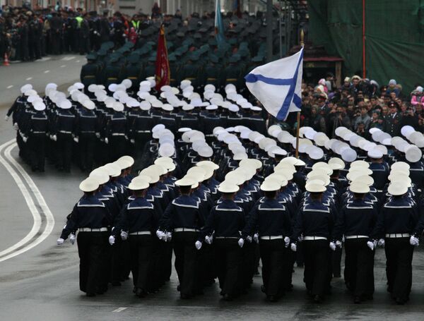 Военный парад, посвященный 67-летию Победы в ВОВ во Владивостоке