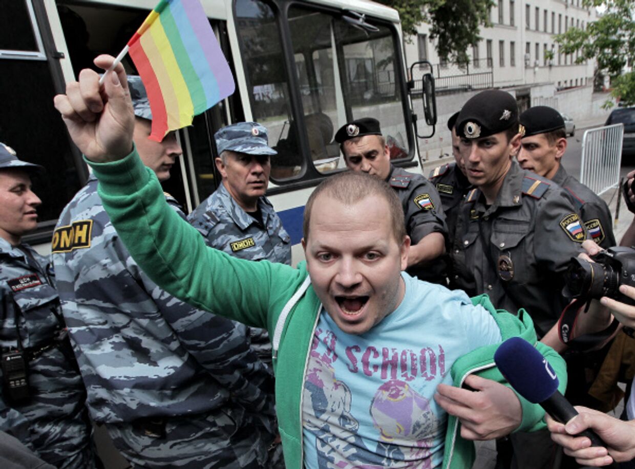 Несанкционированная акция ЛГБТ-активистов на Тверской улице