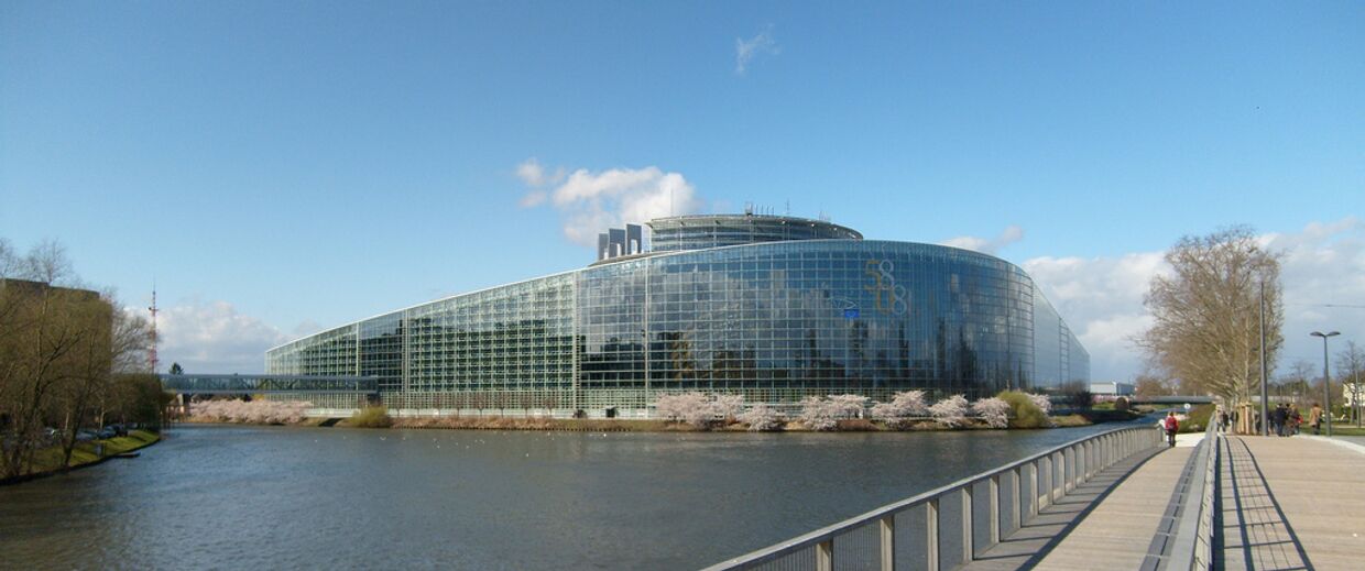 Здание Европарламента в Страсбурге