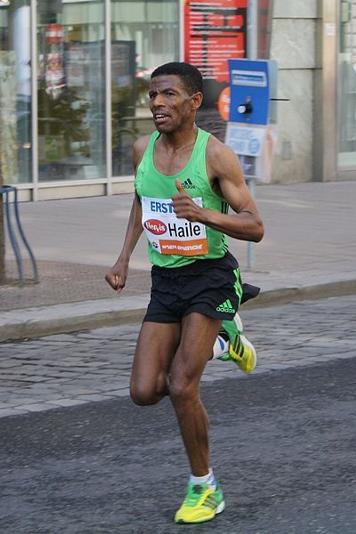 Эфиопский стайер и марафонец Хайле Гебреселассие