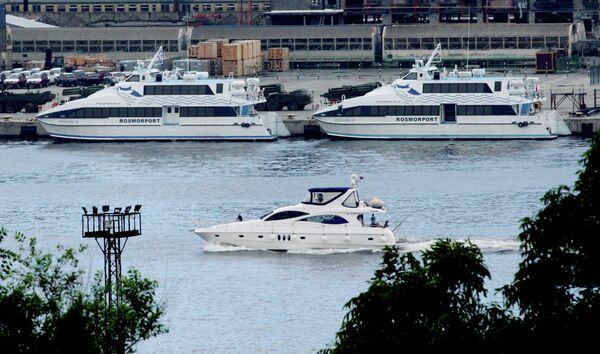 Пассажирские катамараны для перевозки гостей саммита АТЭС-2012 во Владивостоке