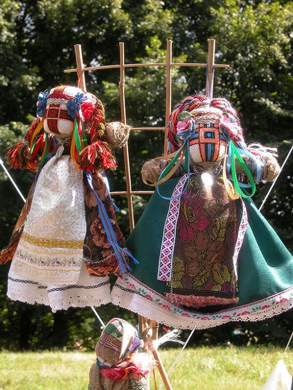 Традиционная украинская кукла 