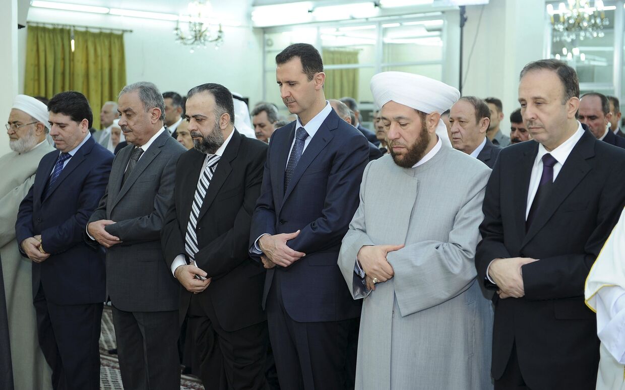 Башар Асад в мечети аль-Хамад в Дамаске