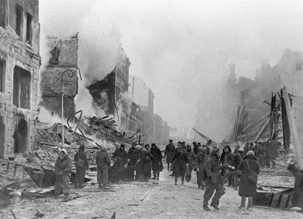 Пожары после бомбардировки города
