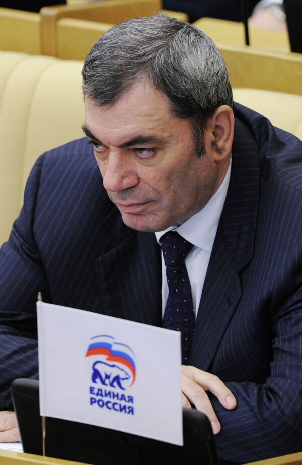 Леонид Симановский на пленарном заседании нижней палаты российского парламента