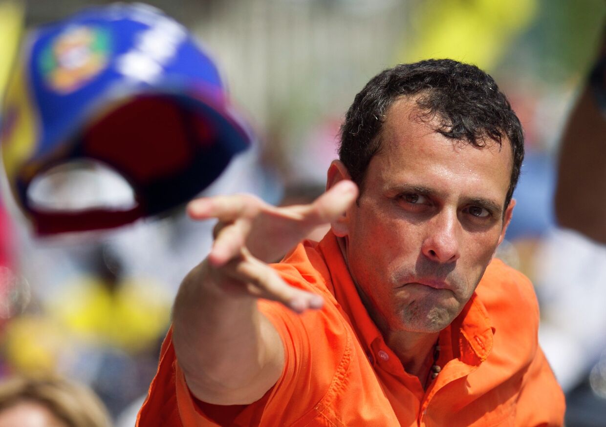 Единый кандидат от венесуэльской оппозиции Энрике Каприлес