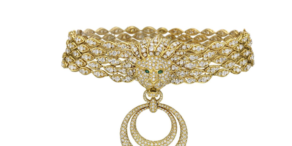 Бабушкино ожерелье из гарнитура золотых украшений с бриллиантами от Van Cleef & Arpels