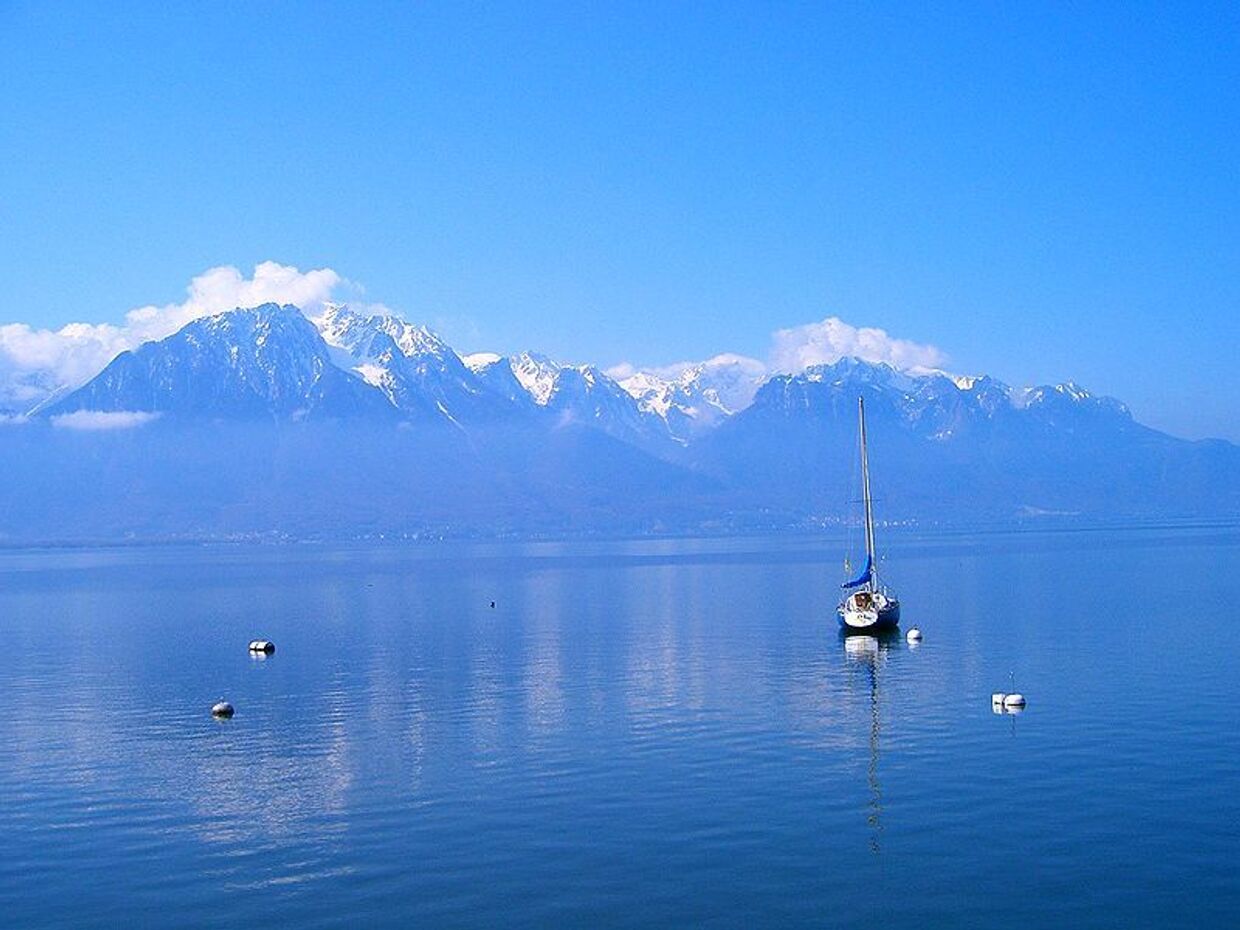 Вид на Женевское озеро
