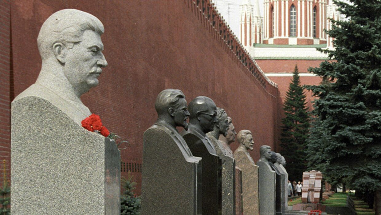 Могила Иосифа Сталина 