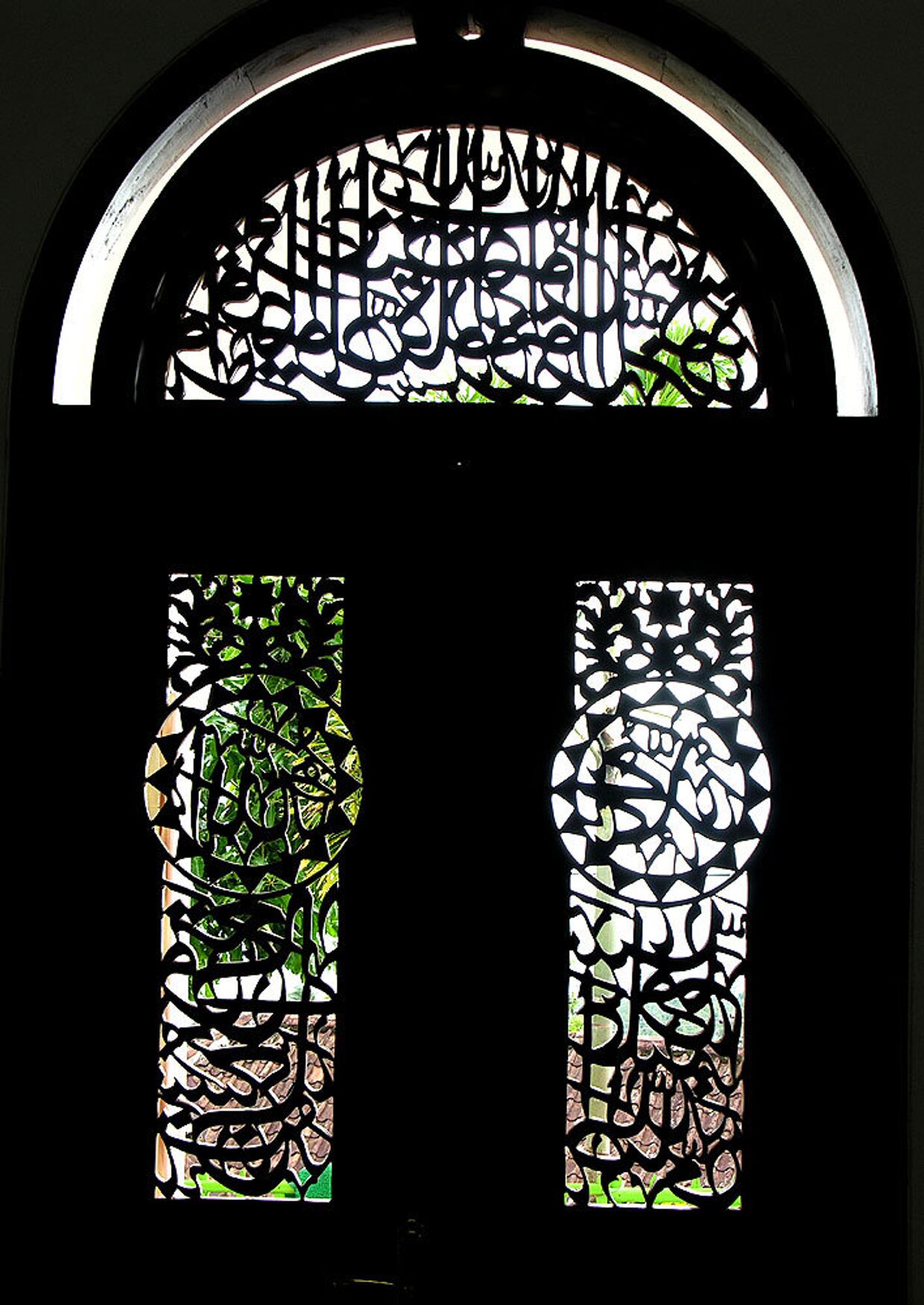 Окно в мечети