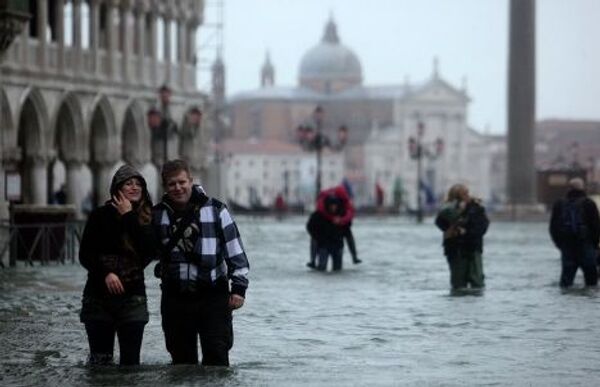 Затопленные улицы в Венеции