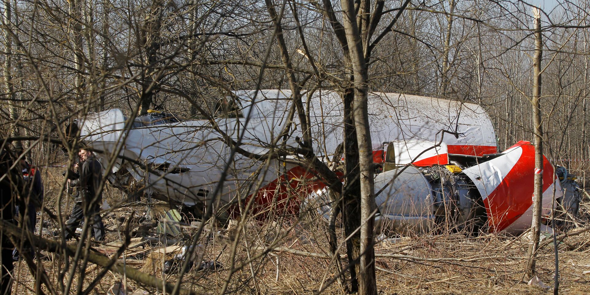 Обломки самолета Ту-154, упавшего в районе Смоленска - ИноСМИ, 1920, 17.09.2020