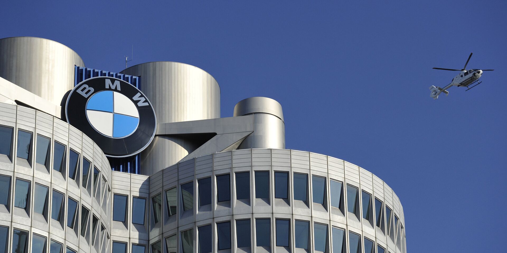 Концерн BMW представил новое поколение седана 3-й серии - ИноСМИ, 1920, 22.06.2026