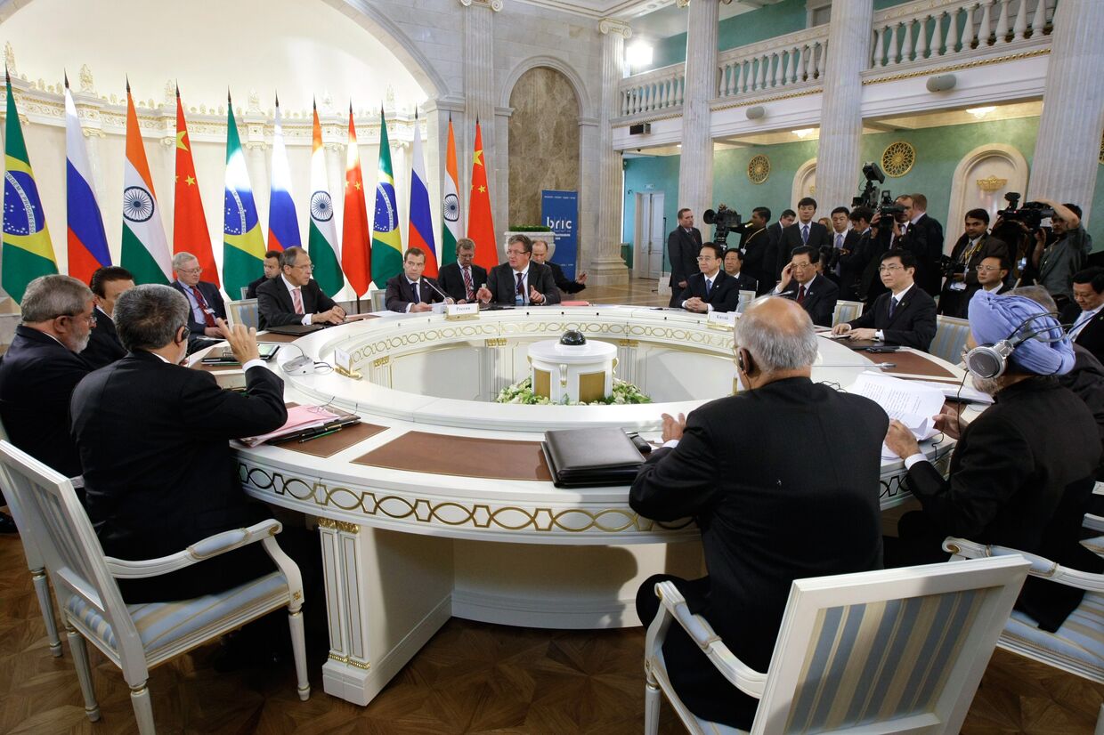 Встреча лидеров Бразилии, России, Индии и Китая (БРИК) в расширенном составе
