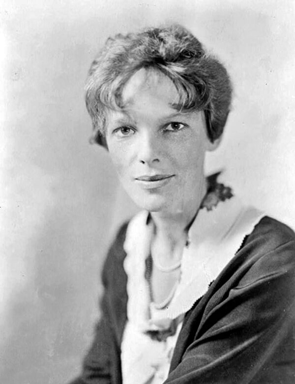 Амелия Мэри Эрхарт, американская писательница и пионер авиации