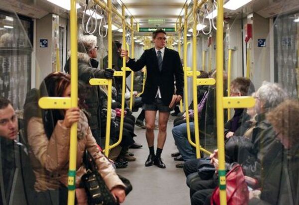 Всемирная акция «Без штанов в метро» в Берлине