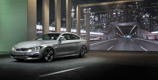 Автомобиль BMW 4 Series Concept на автосалоне в Детройте, США