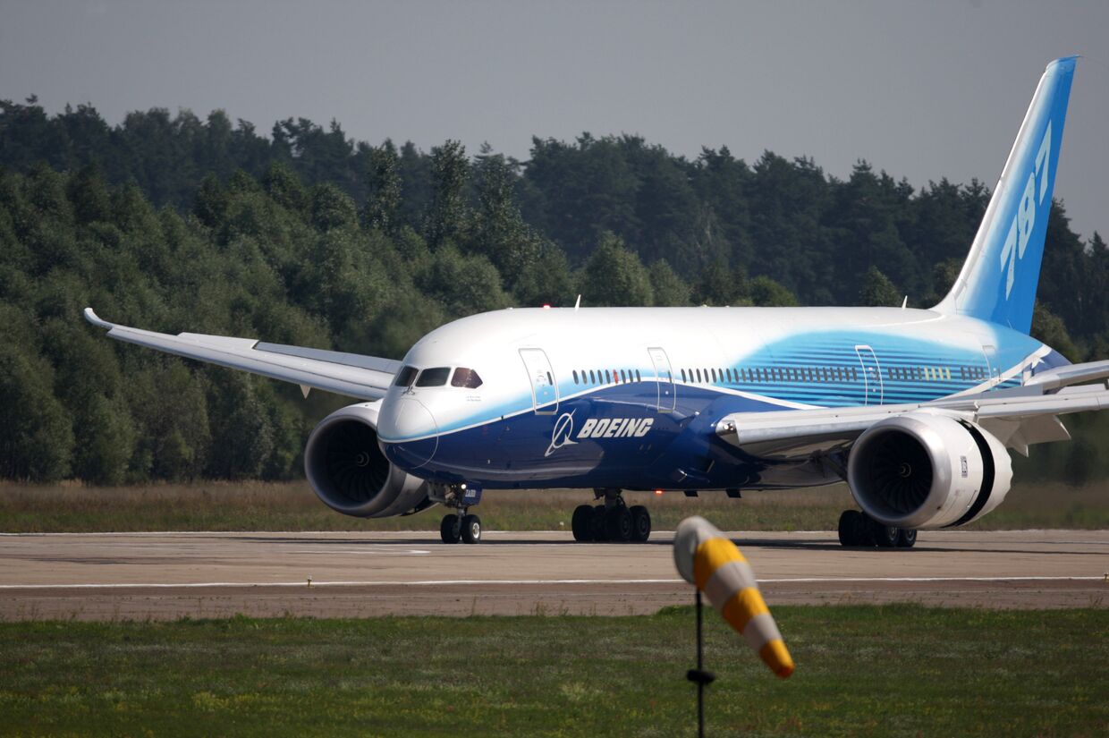 Самолет Boeing-787 «Дримлайнер»