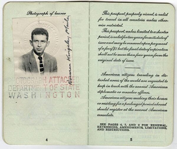 Паспорт Нормана  Мейлера, американского писателя, журналиста, драматурга