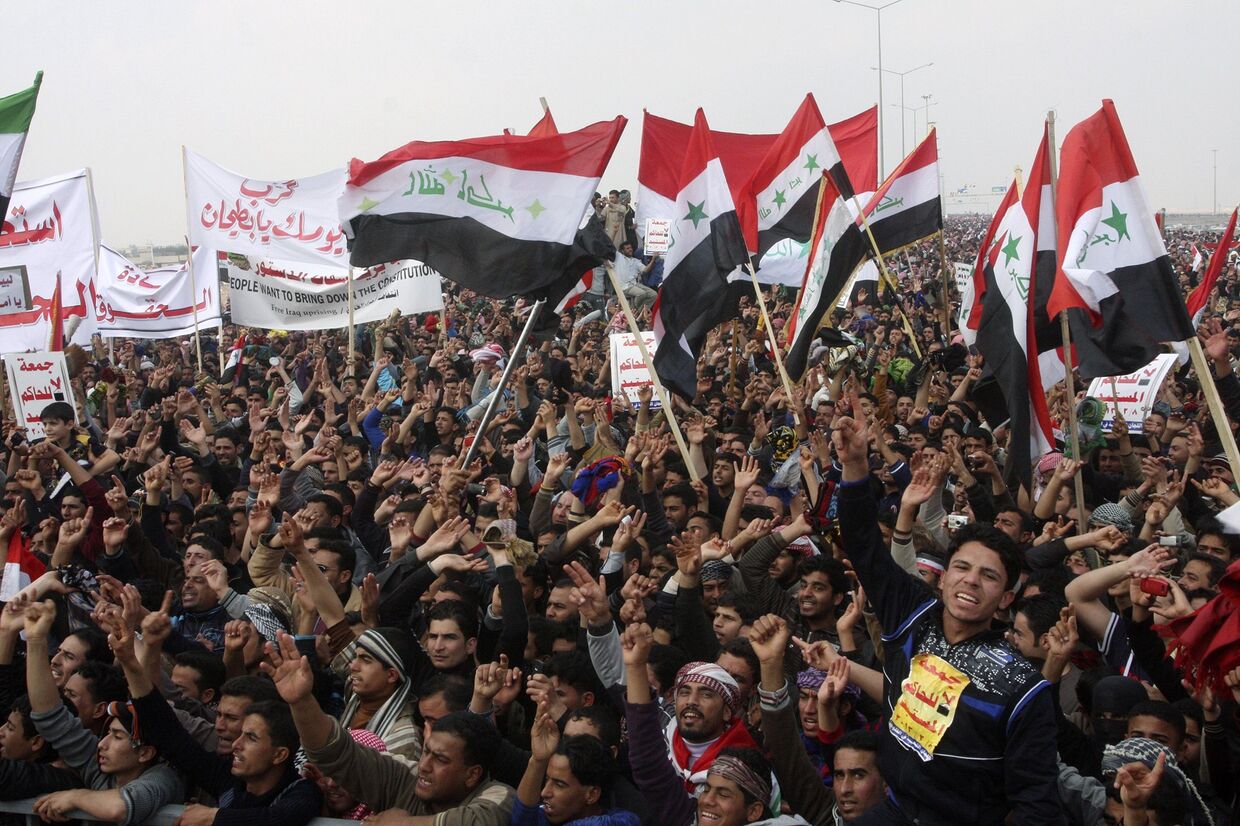 Иракские мусульмане-сунниты в антиправительственной демонстрации в Эль-Фаллудже, Ирак