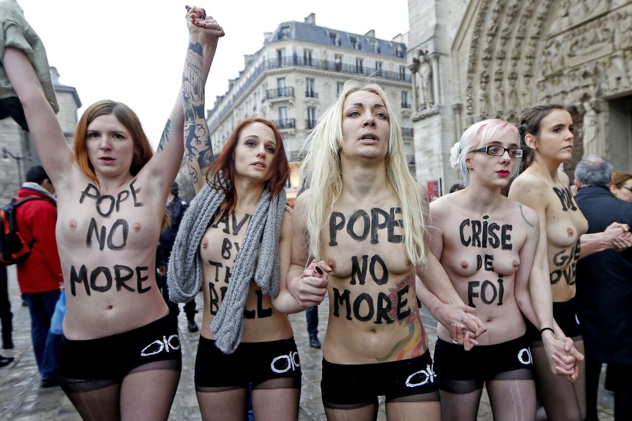 Активистки движения Femen в Париже
