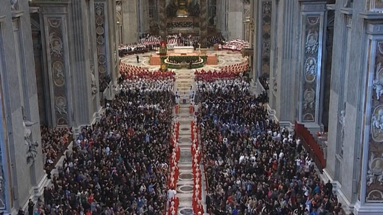 Торжественная месса в Соборе св. Петра в Ватикане