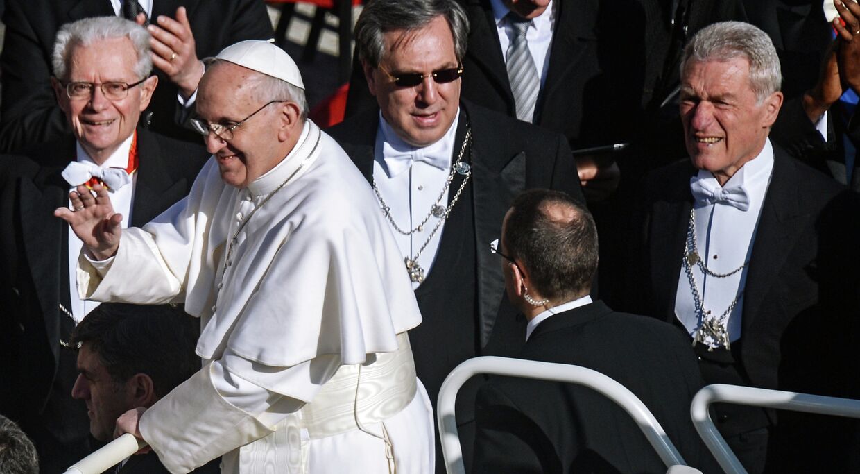 Церемония интронизации Папы Римского Франциска