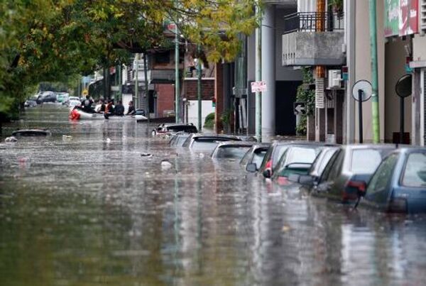 Мощное наводнение затопило улицы Буэнос-Айроса