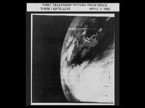 Первый снимок метеорологического спутника ТИРОС-1 