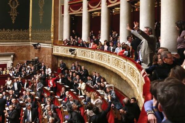 Рассмотрение законопроекта легализации однополых браков во французском парламенте, 23 апреля 2013 года