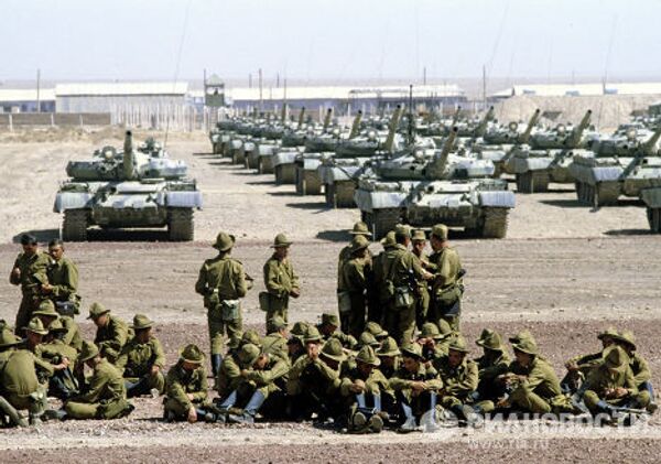 Гвардейский танковый полк готовится к отправке в СССР