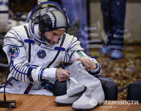 Итальянский астронавт Лука Пармитано перед пуском ракеты Союз